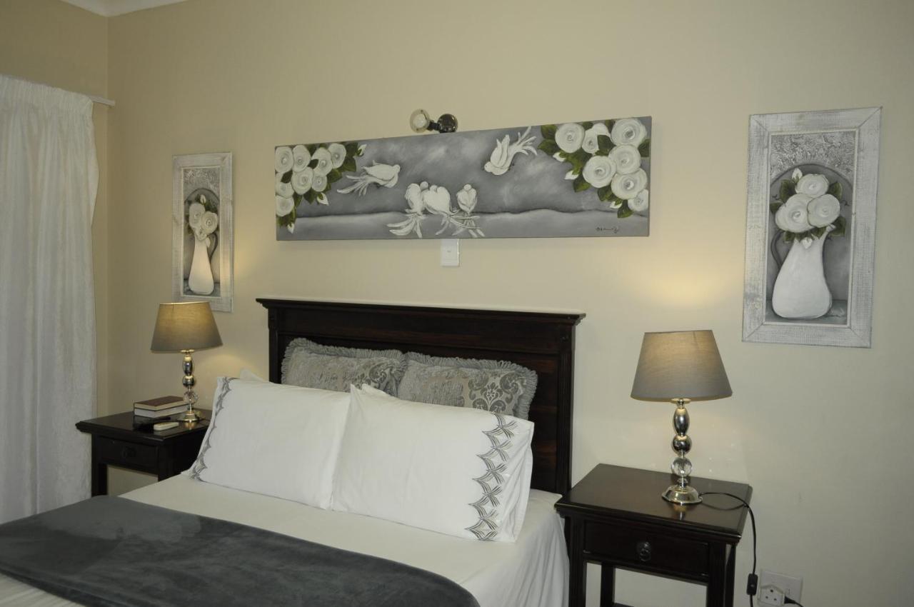 @Home Guest House Рустенбург Екстериор снимка