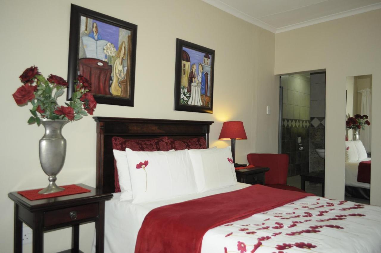 @Home Guest House Рустенбург Екстериор снимка