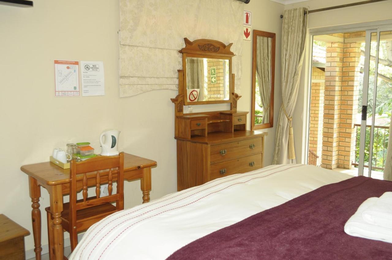 @Home Guest House Рустенбург Екстериор снимка